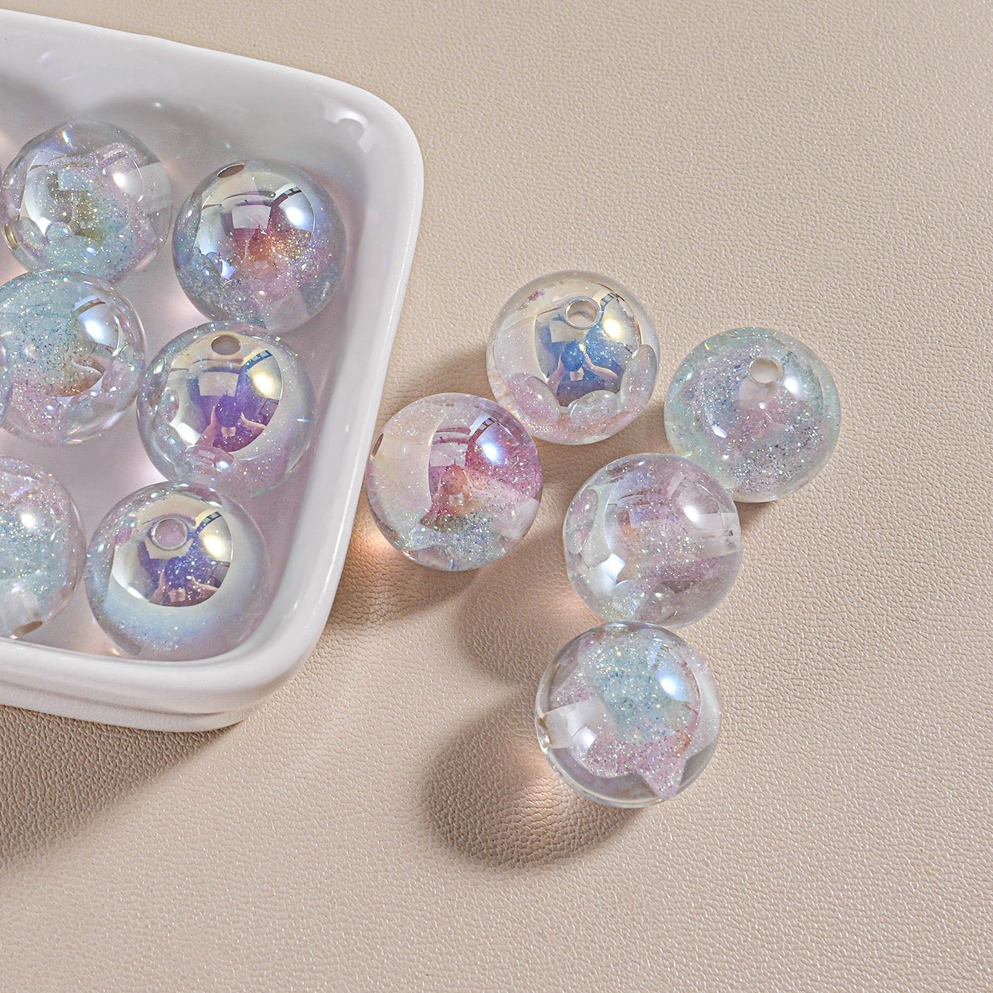 16mm Glow in The Dark Resin Beads with Sparkling Core - Straight Hole