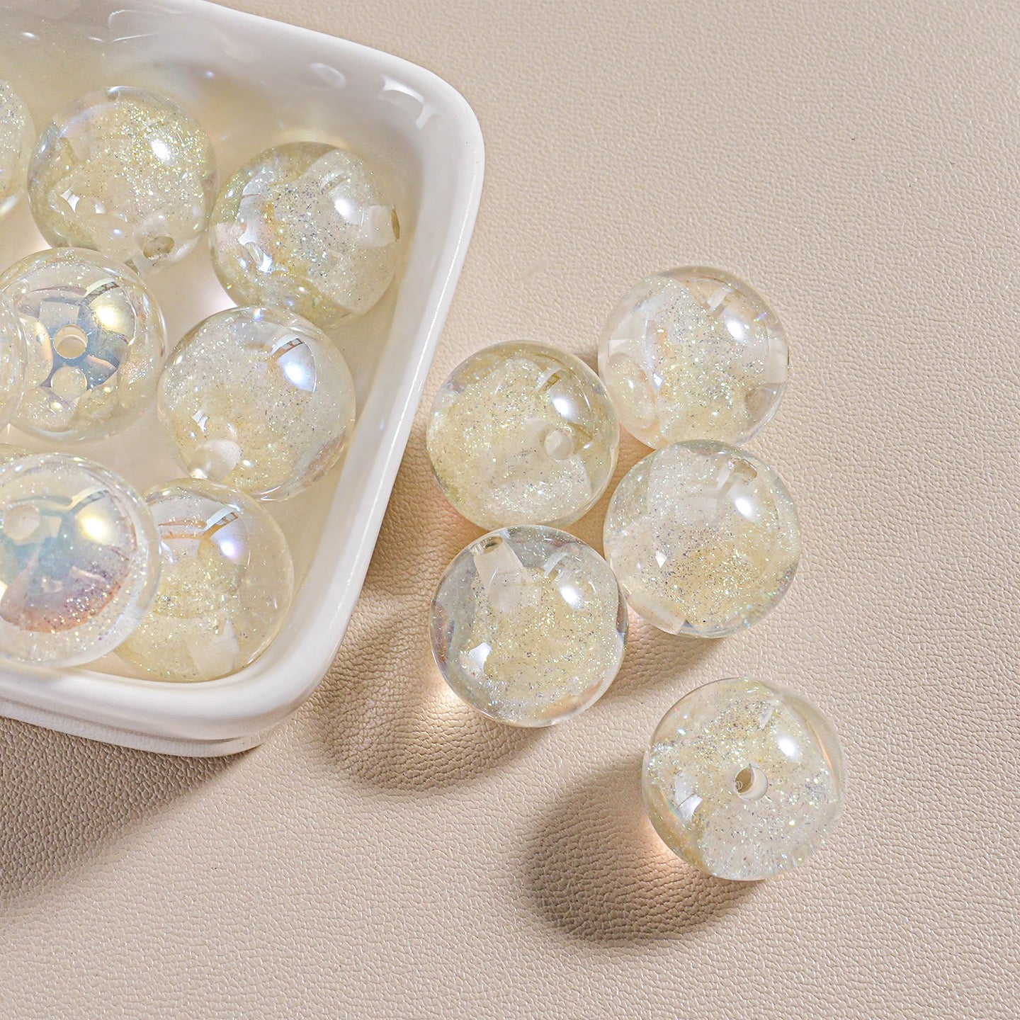16mm Glow in The Dark Resin Beads with Sparkling Core - Straight Hole