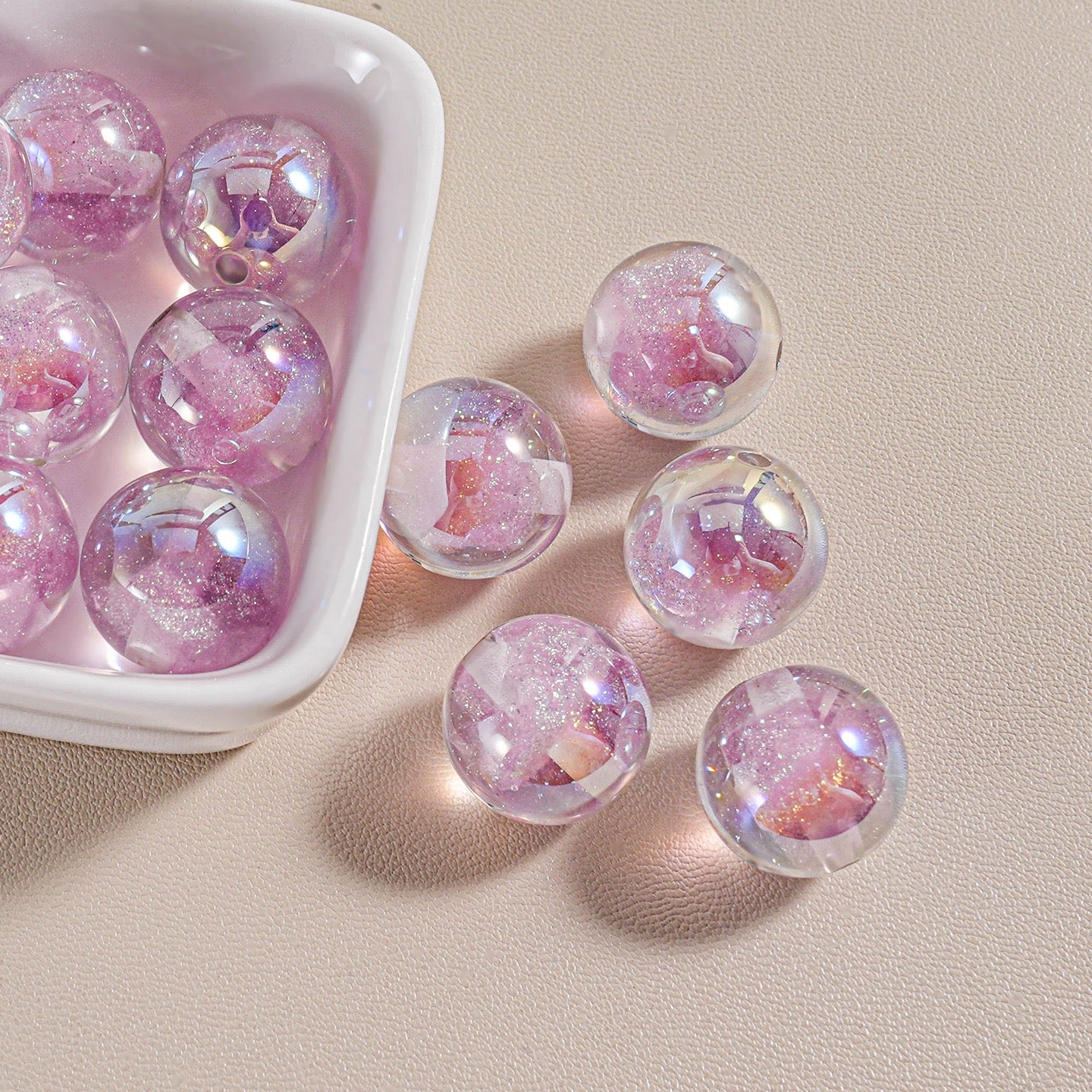 16mm Glow in The Dark Resin Beads with Sparkling Core - Straight Hole